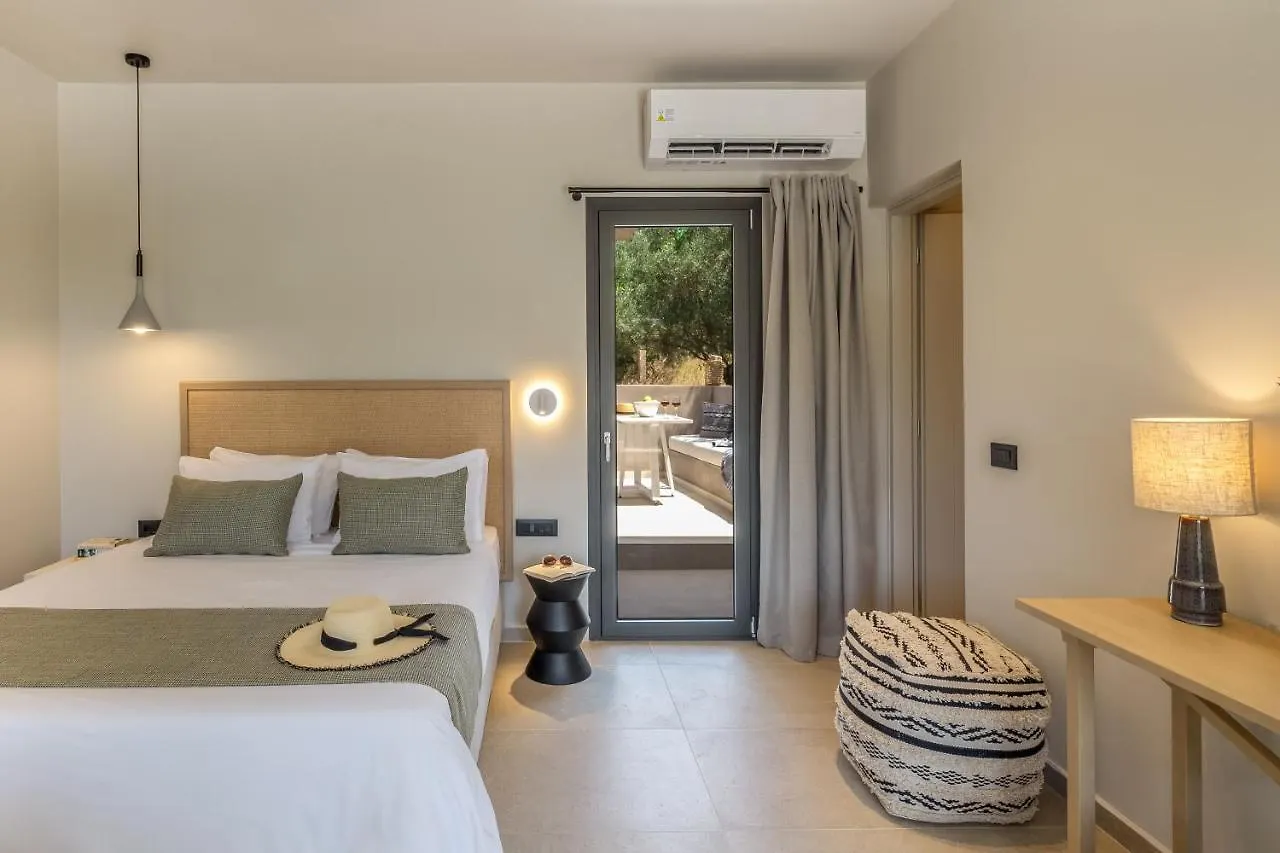 Topos Suites Lassi
