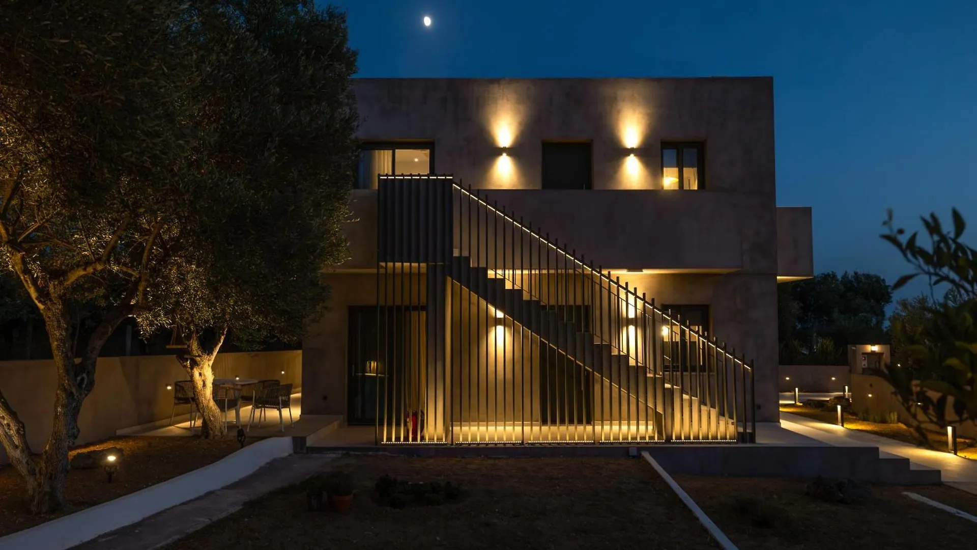 Topos Suites Lassi